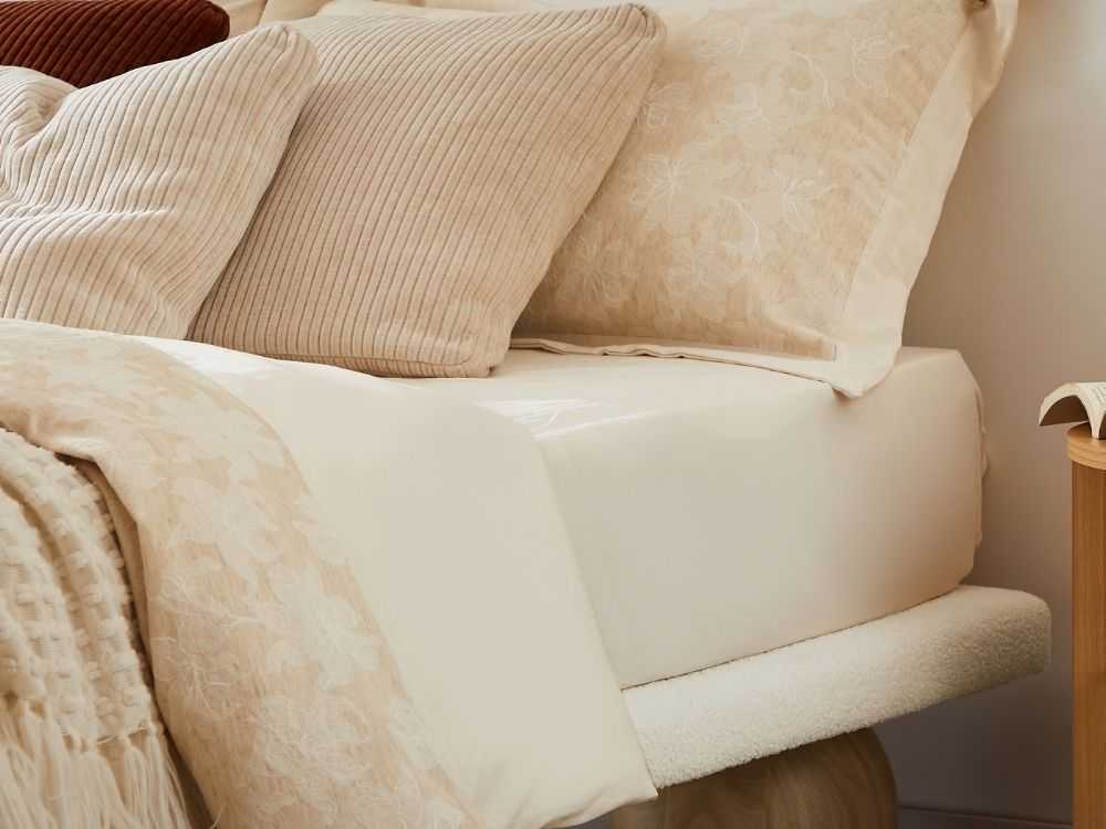Ballico Bed Base