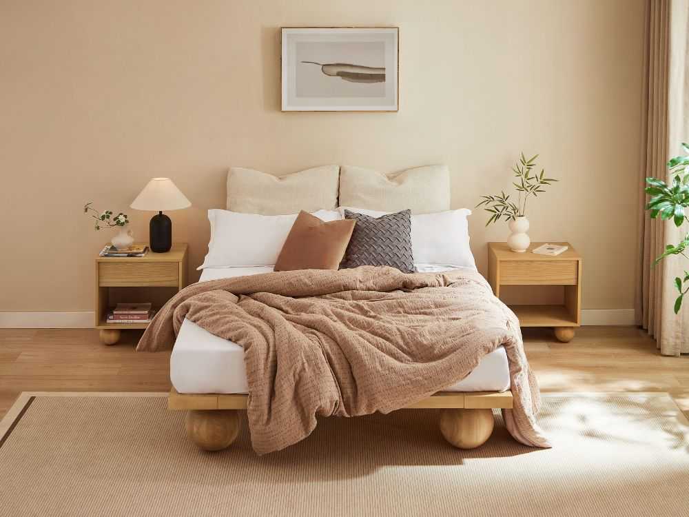 Ballico Timber Bed Base - Light Oak