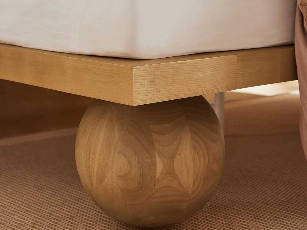 Ballico Timber Bed Base - Light Oak