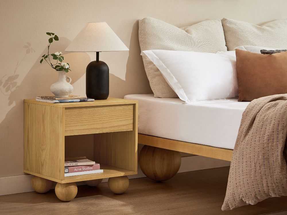 Ballico Timber Bed Base - Light Oak